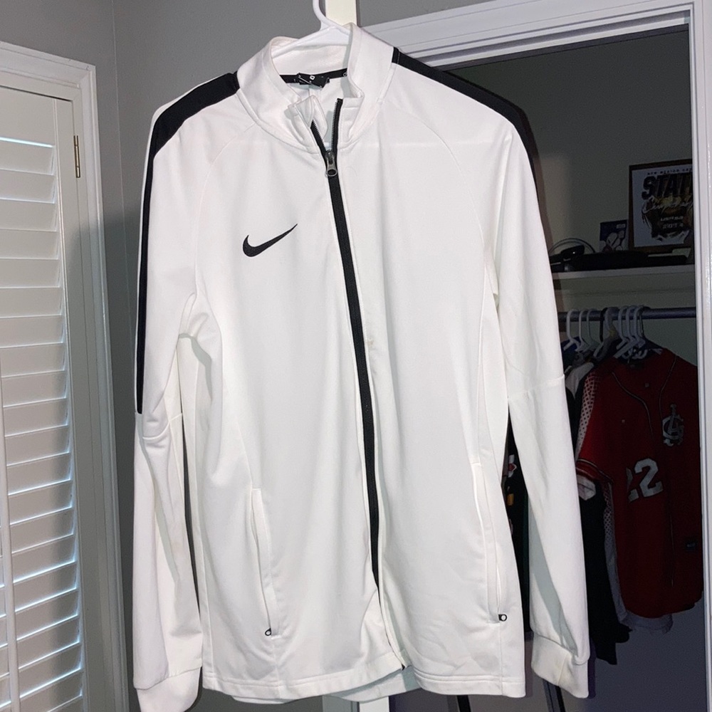 Nike sweatshirt